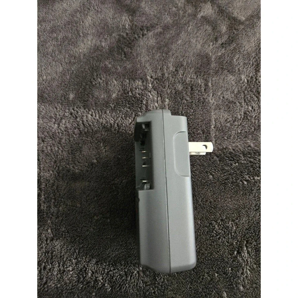 Genuine Canon CG-580 Charger for BP-511A Batteries EOS 5D 50D 40D 30D